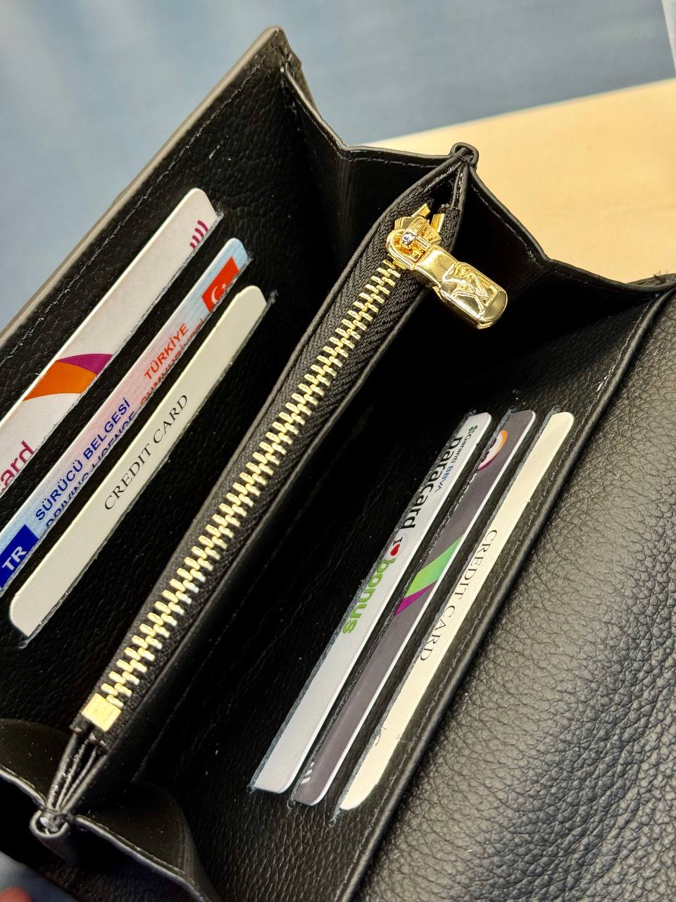 Sarah Medium Leather Wallet