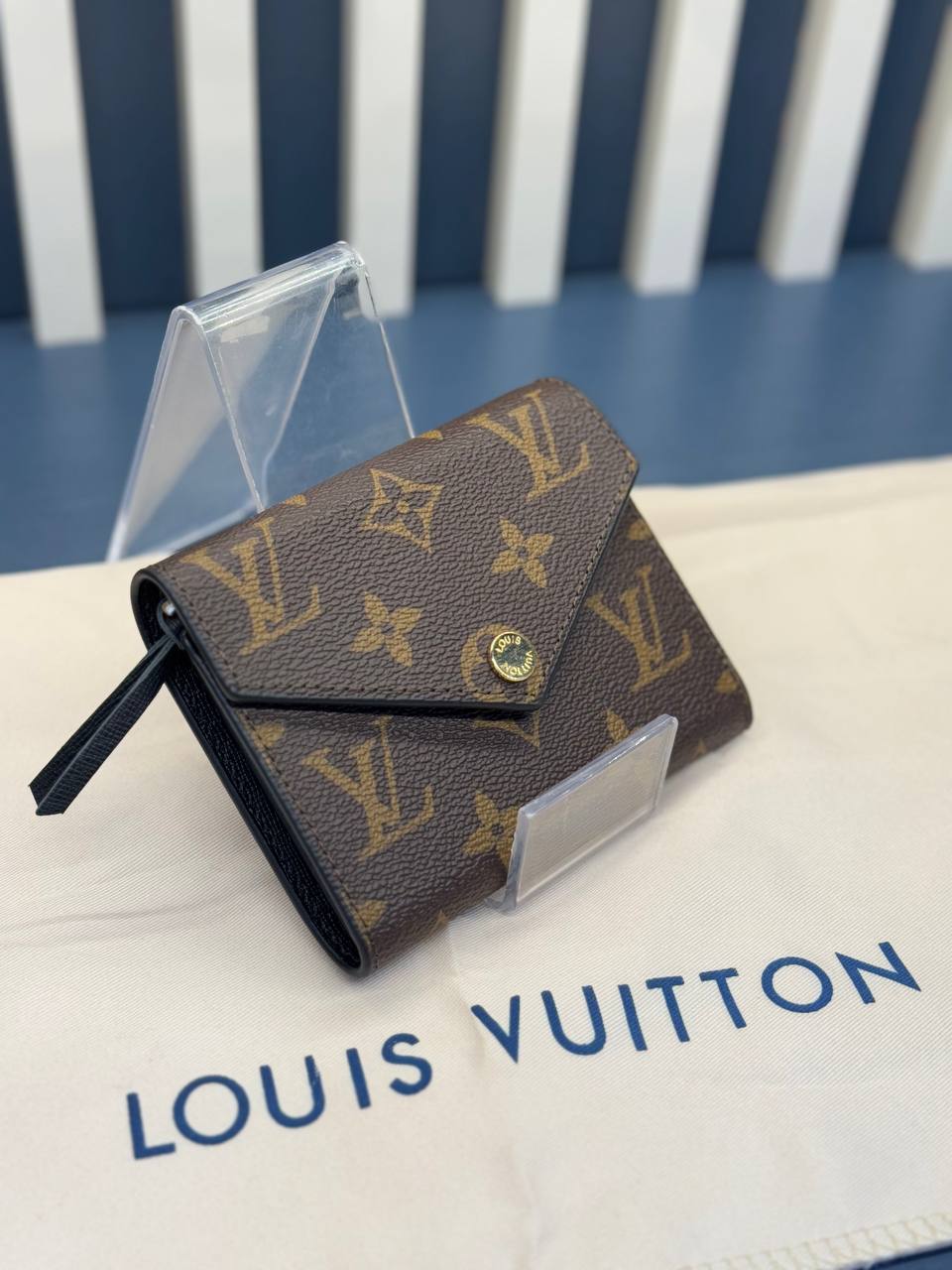 Victorine Leather Wallet