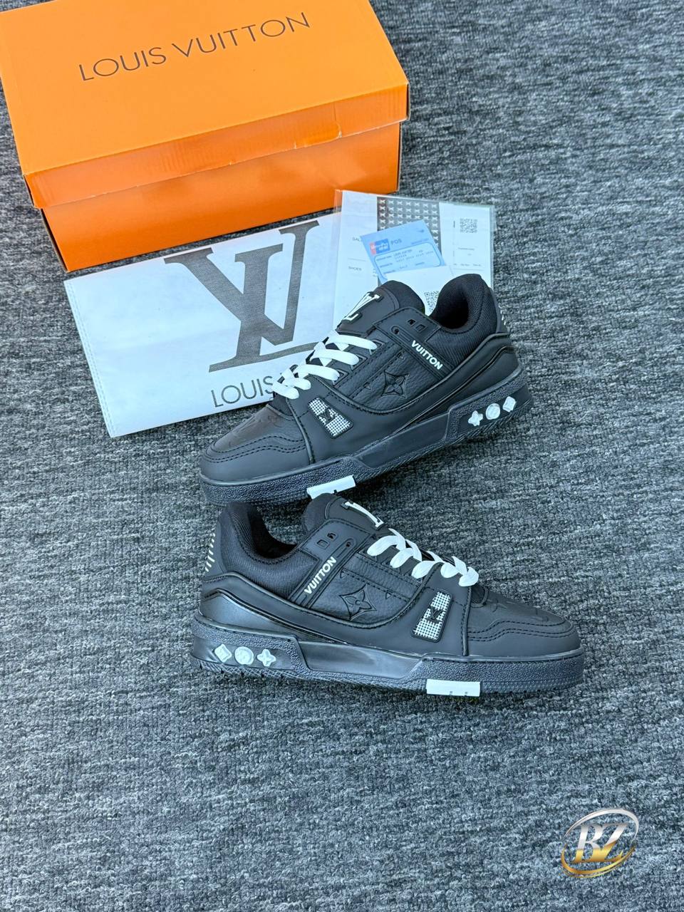 L.v. New Season Black