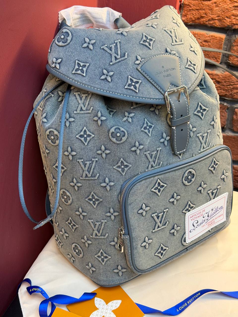 L.V. Premium Materials