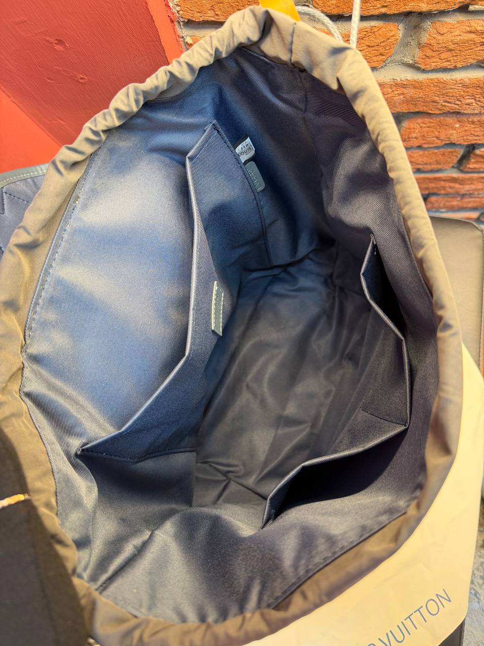 L.V. Premium Materials