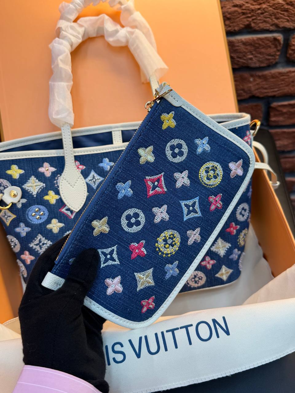 L.V. NEVERFLL PREMİUM Collection