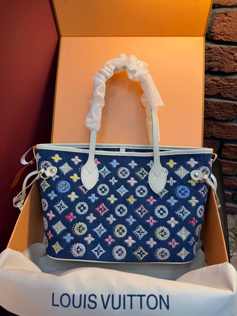 L.V. NEVERFLL PREMİUM Collection