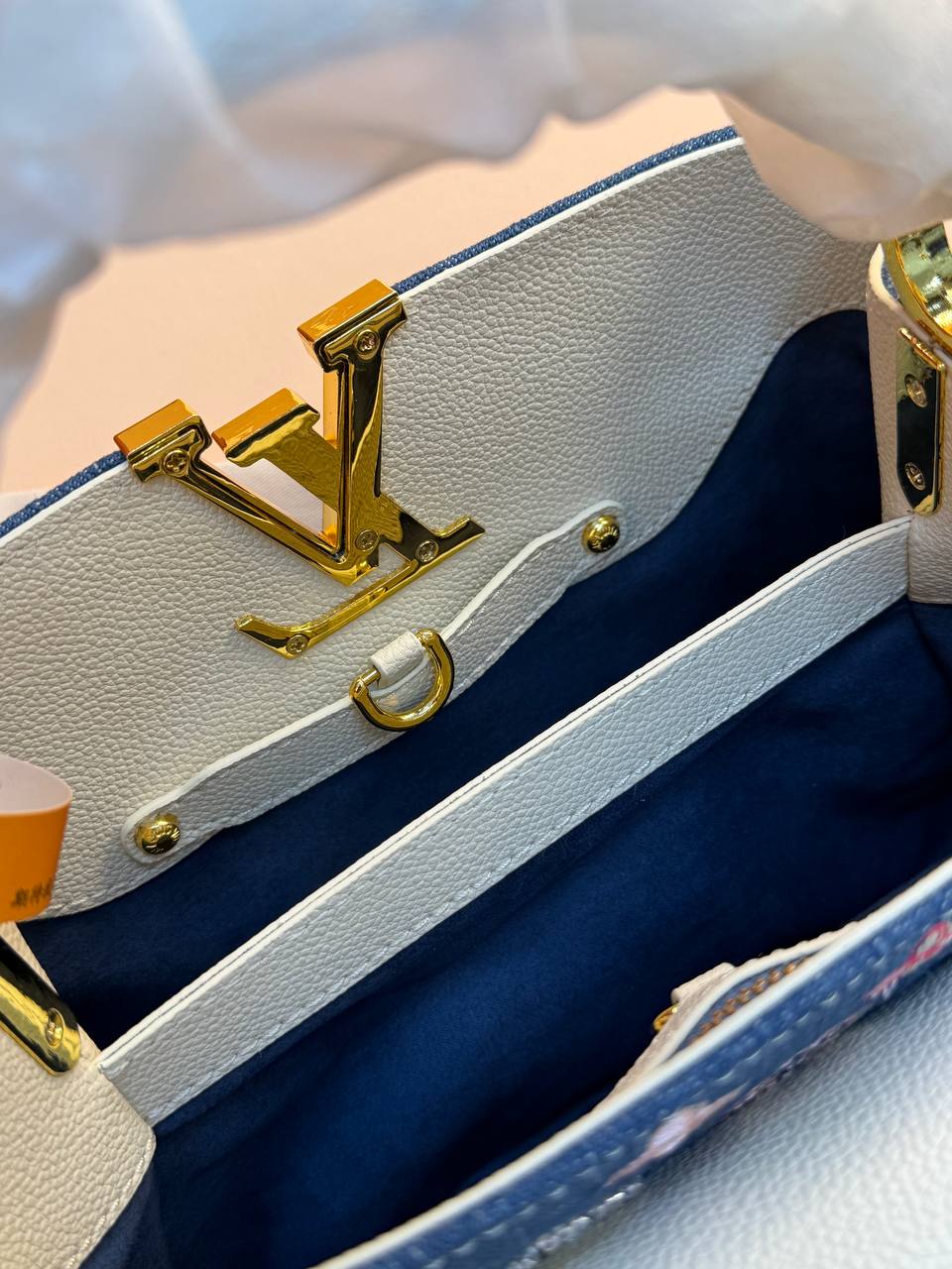 L.V. PREMİUM COLLECTİON