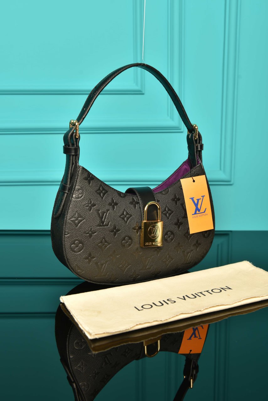 Low Key Shoulder Bag