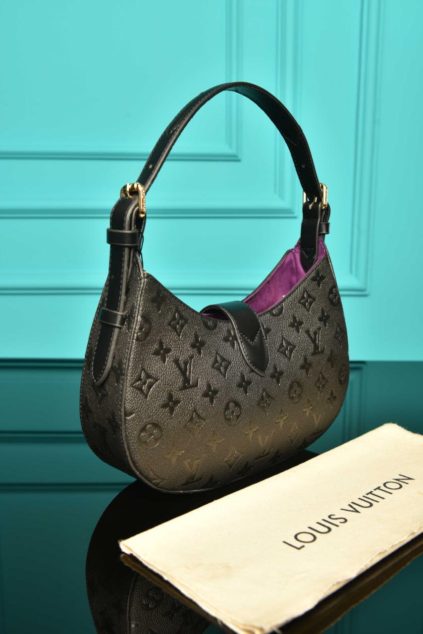 Low Key Shoulder Bag