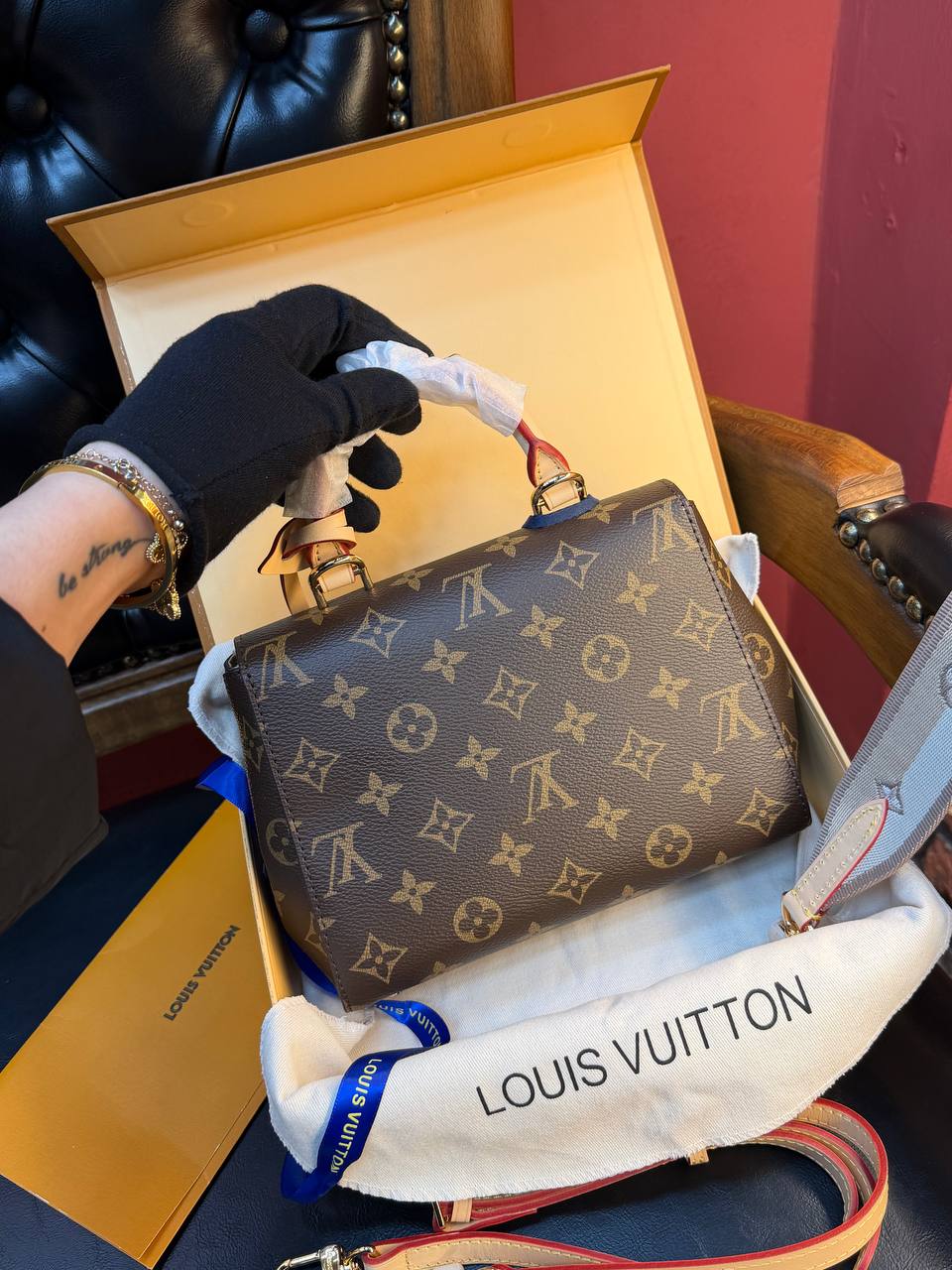 L.V. New Season Premium Collection