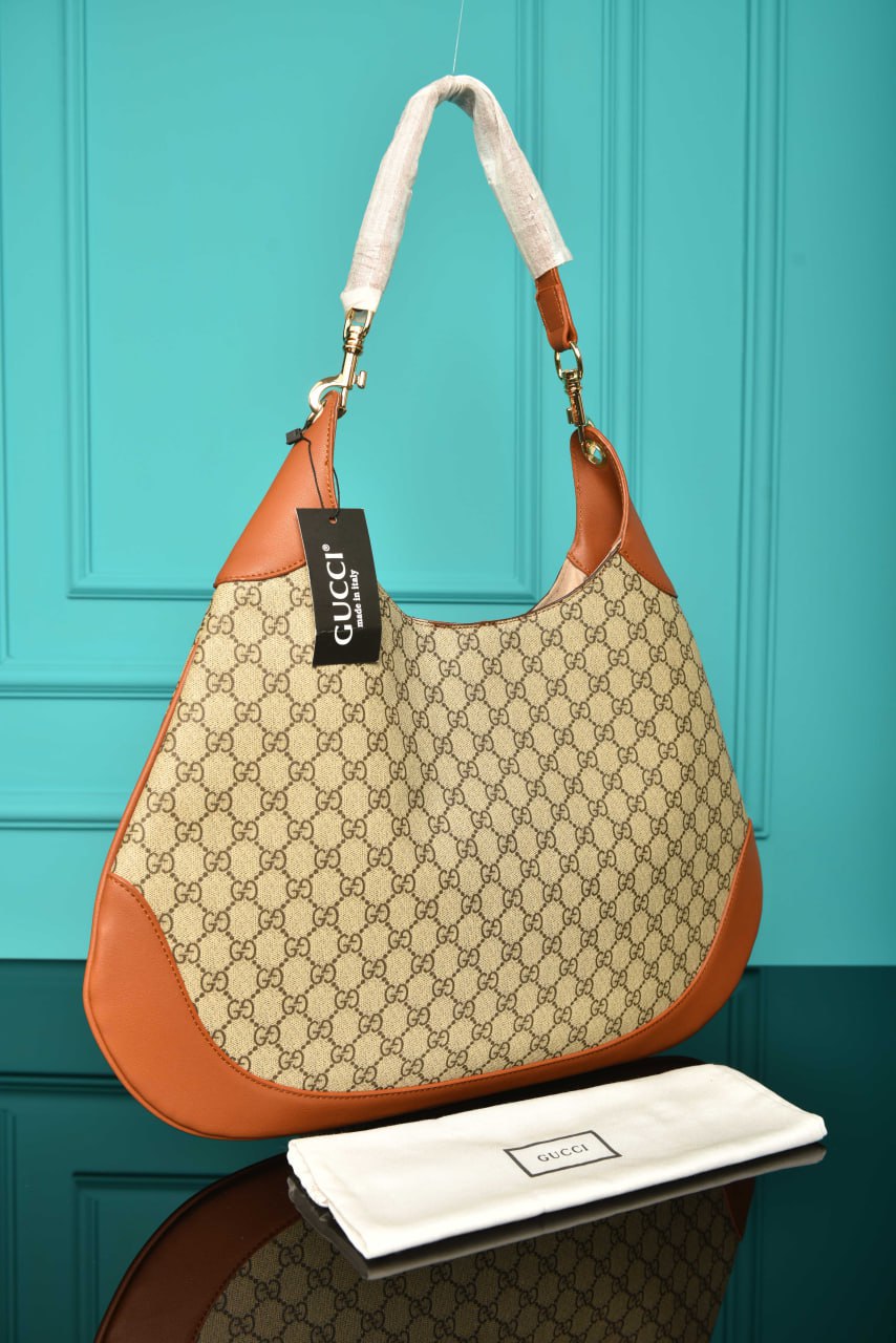 B Large Shoulder Bag